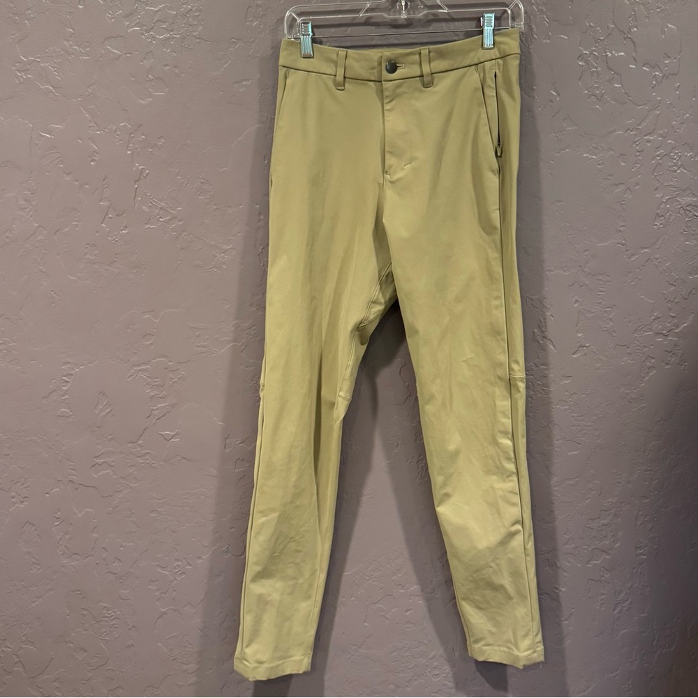 lululemon athletica Men's Khaki Chinos - 28